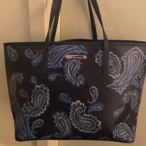 AUTHENTIC MK TOTE LARGE NAVY AND PAISLEY